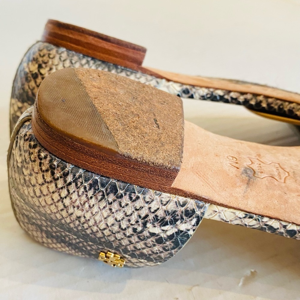 Tory Burch Black and Ivory Snake Printed Leather Sandals Shoes US Size 6 Summer - Picture 14 of 15